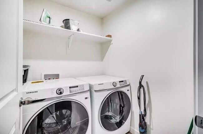 Photo - 9352 N Vernham Ln