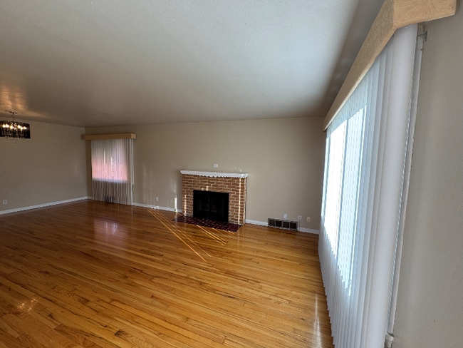 Photo - 825 E 35th Ave