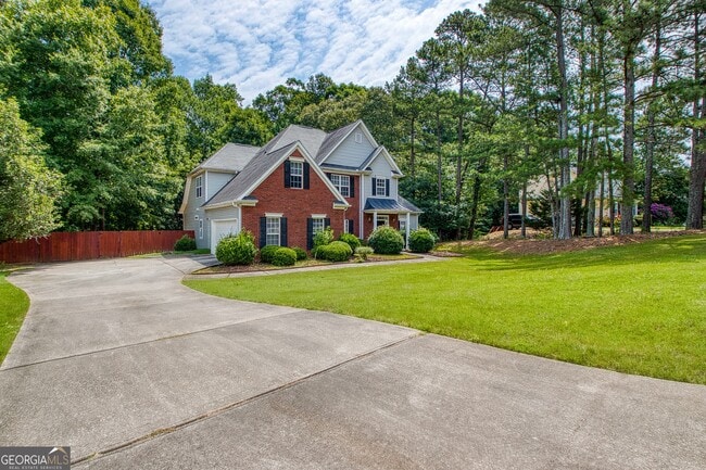 Photo - 255 Squire Ln