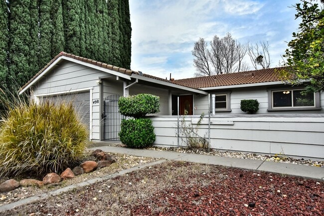 Photo - 498 Nut Tree Ct