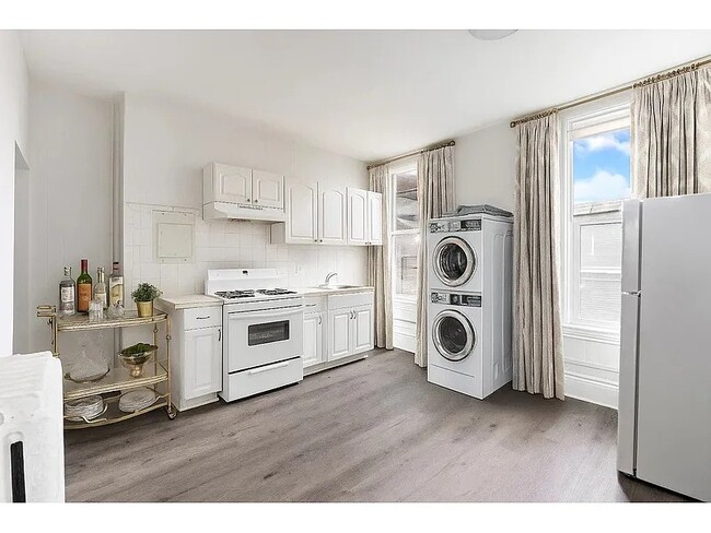Building Photo - 128 Washington Ave Unit 2 Rental