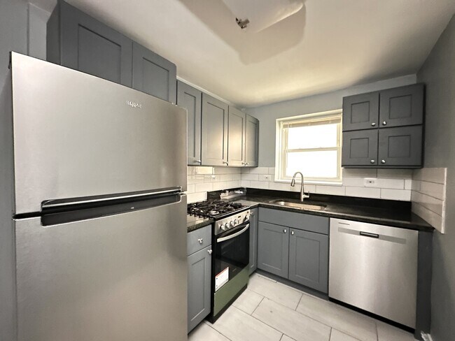 Photo - 6725 N California Ave Unit SG