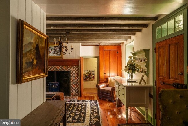 Photo - 2943 Windy Bush Rd