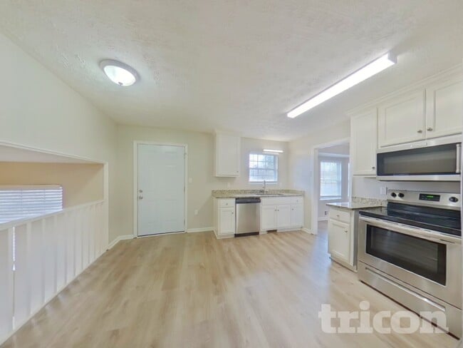 Photo - 514 Trinity Tr