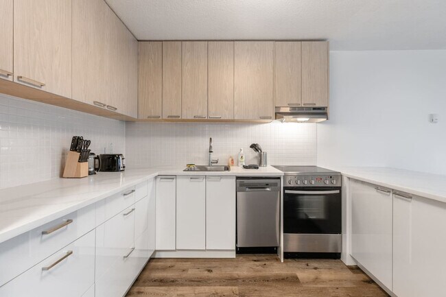 Photo - 254 E 12th Ave Unit ID1051850P