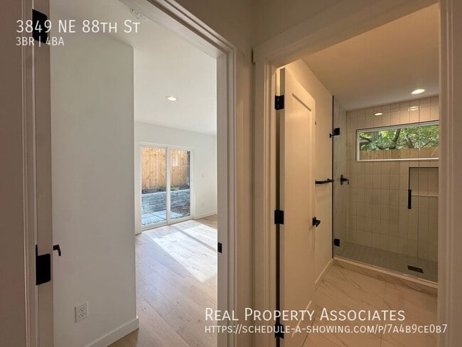 Photo - 3849 NE 88th St