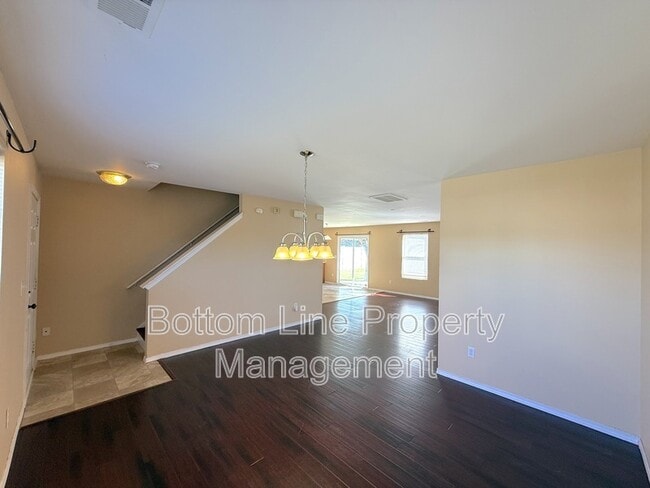 Photo - 8125 Rosberg Ln