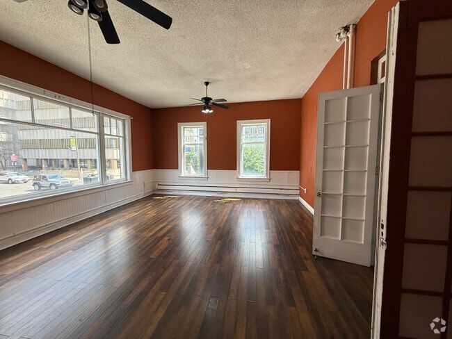 Building Photo - 346 S Rose St Rental