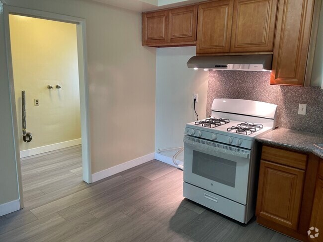 Building Photo - 25219 Loytan St Unit #c Rental