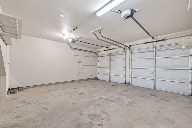 Photo - 2002 Foundary Dr