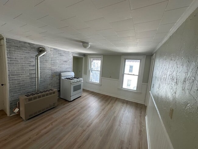 Photo - 83 Coombs St Unit #3