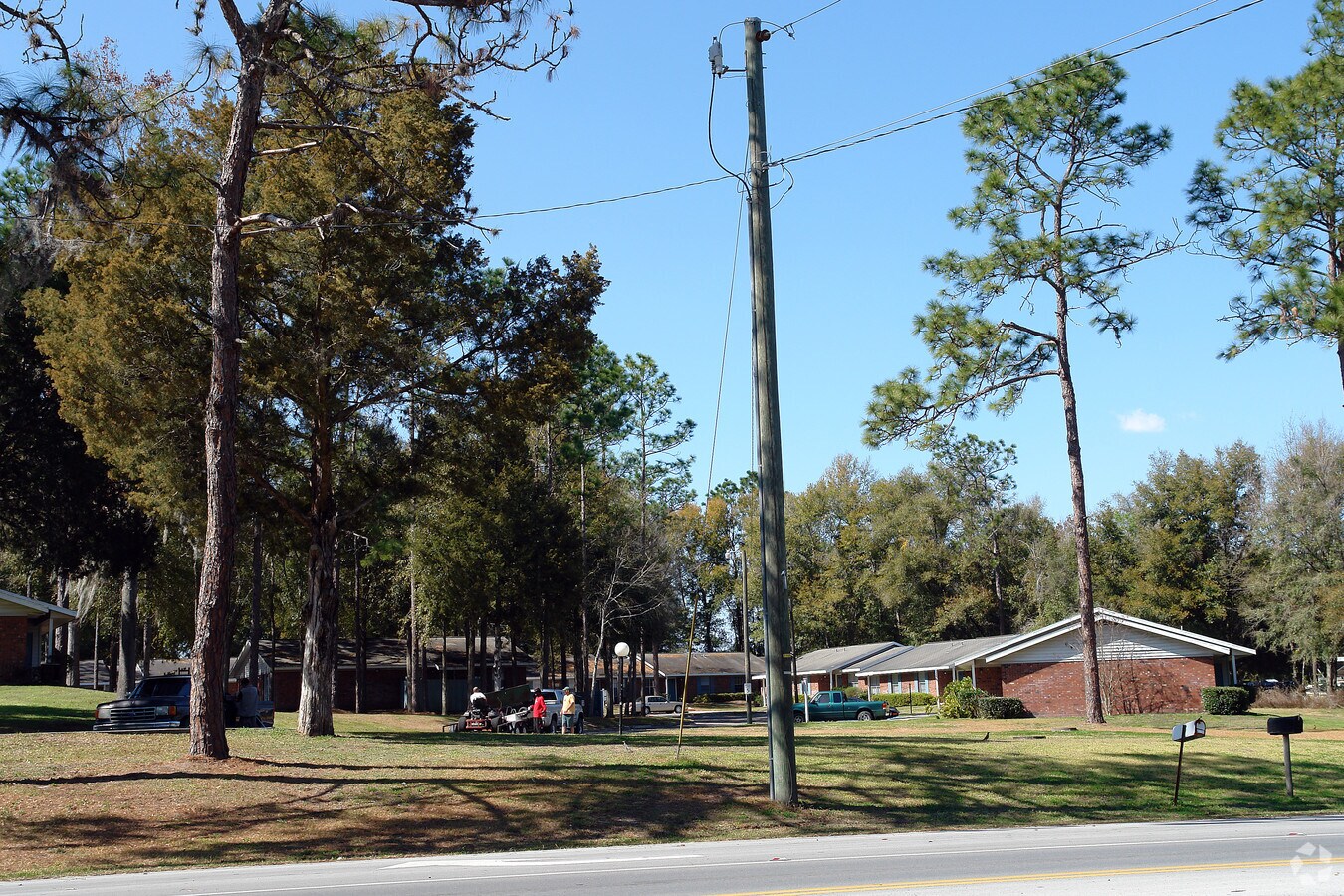 Photo - Hilltop Manor Apartments