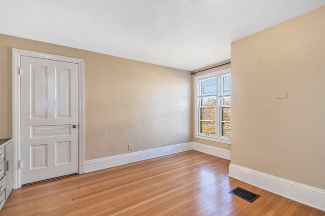 Photo - 144 College Ave NE Unit 144