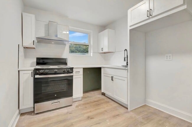 Building Photo - Newly renovated 3-bedroom, 1-bath home