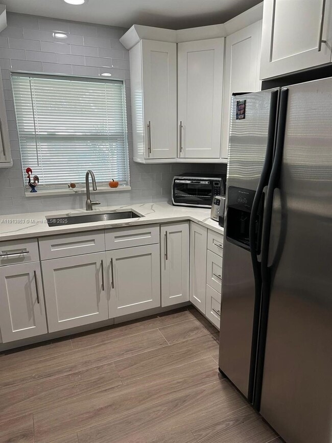 Photo - 5169 Lakefront Blvd