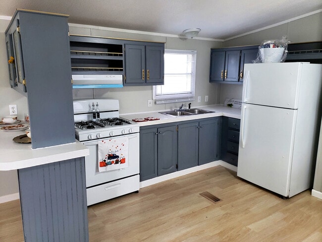 Photo - Marshalltown Estates