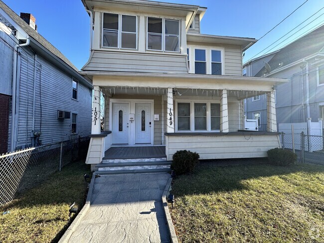 Building Photo - 1051 Campbell Ave Rental