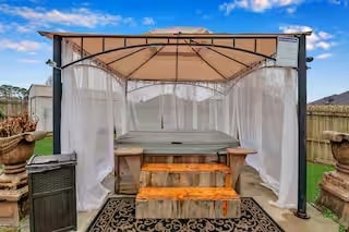 Photo - 235 Windsor Garden Dr