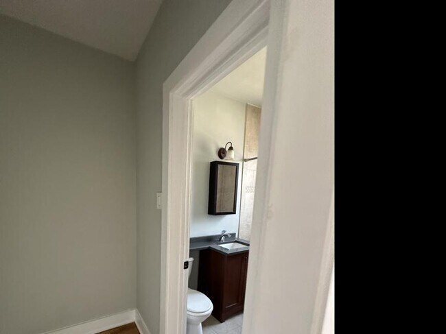Photo - 0 bedroom in Chicago IL 60610 Unit STU