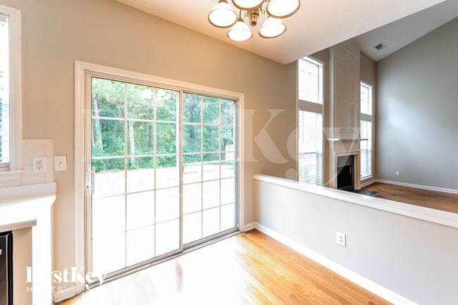 Photo - 504 Mullein Trace