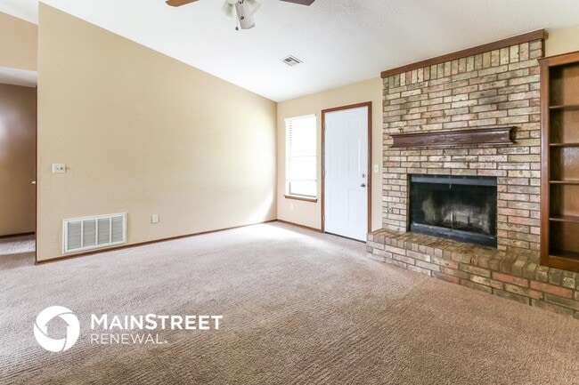 Photo - 1716 Jackson Dr