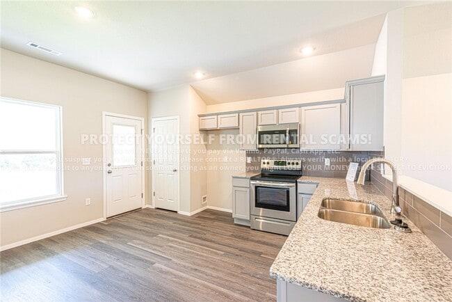 Photo - 1151 E Sparrow Cir