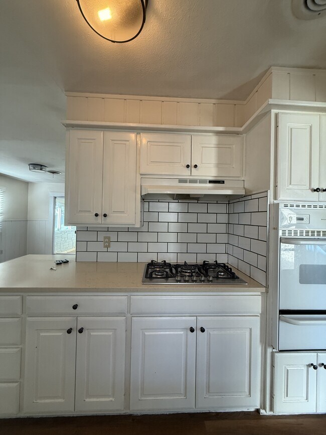 Photo - 2418 48th St