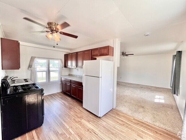 Building Photo - Very Large 1 Bed/1 BA in a Mountainside Re... Rental