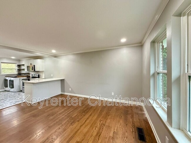 Photo - 904 Tremont St Unit B