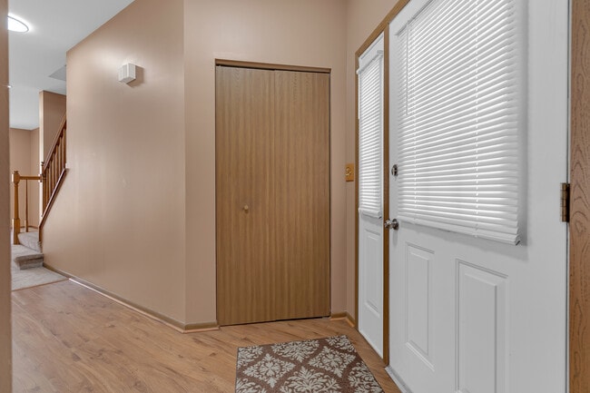 Photo - 368 Glen Byrn Ct