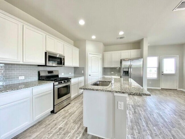 Photo - 2036 Port Ellen Dr