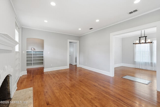 3957 Boone Park Ave