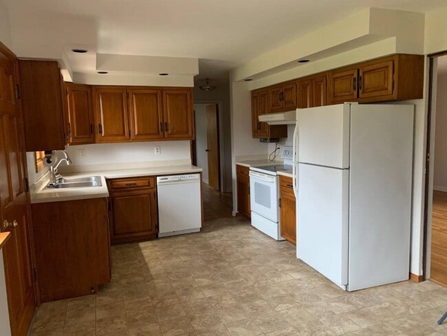 Photo - 2095 S Linda Dr