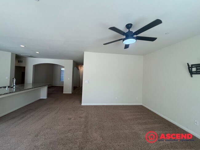 Photo - Stunning 4 Bedroom Home In The Southwest!