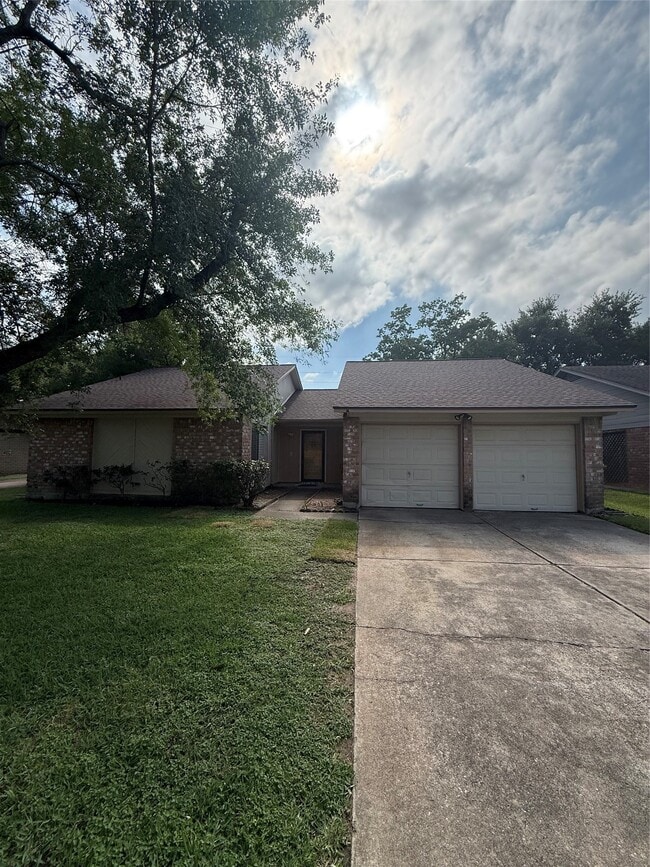 Photo - 262 Coppersmith Dr