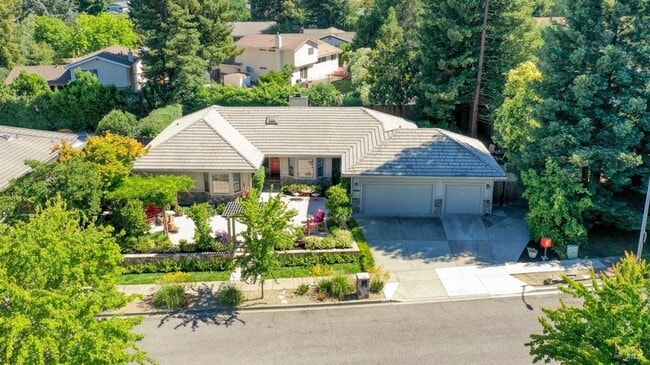 Building Photo - Stunning Four Bedroom Browns Valley Home f...