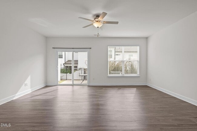 Photo - 1033 Heartstone Wy