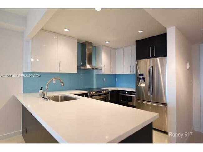2301 Collins Ave Unidad 617