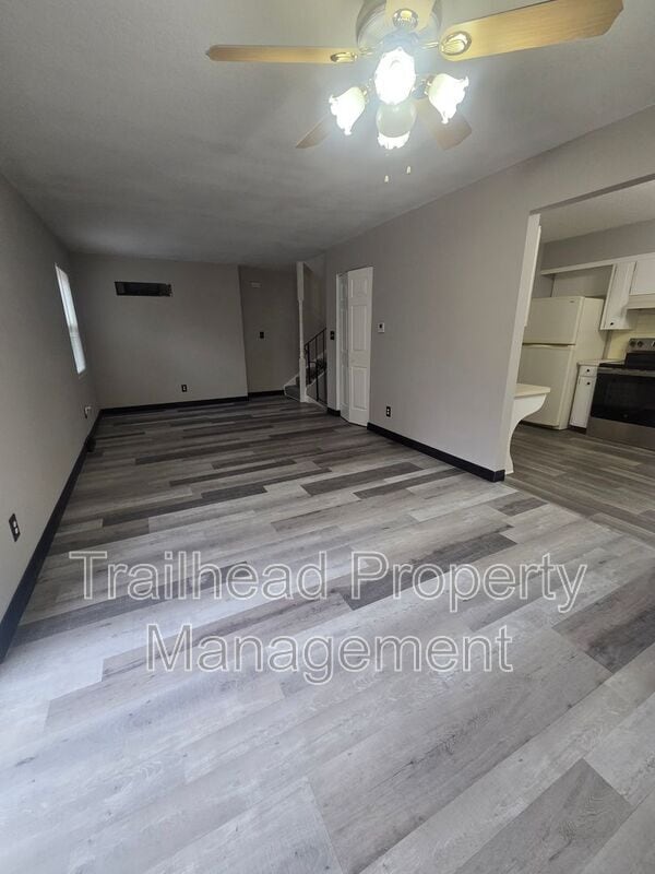 Photo - 3731 NE Colonial Dr