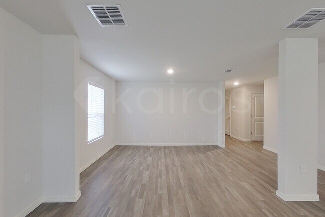 Photo - 7159 Meroni Blvd