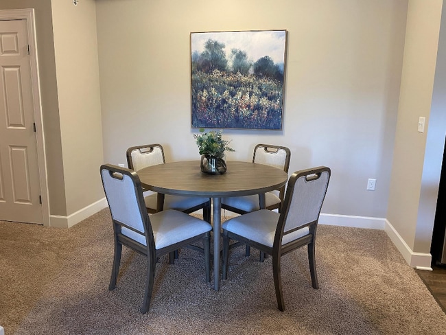 Photo - 700 Zumstein Ln Unidad Apt. 308