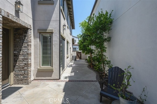 Photo - 78 Spanish Lace