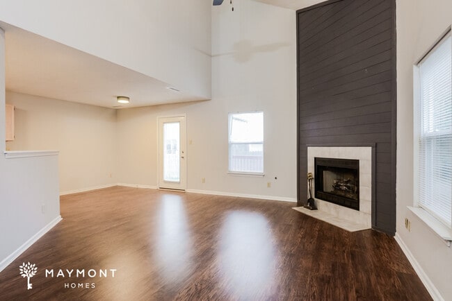 Photo - 6622 Kinnerton Dr