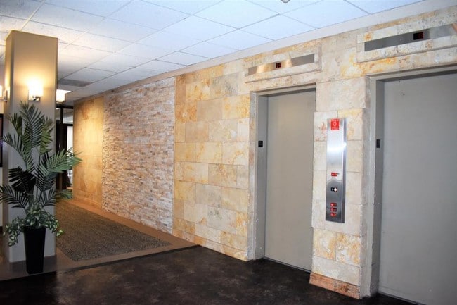 Vestíbulo - New Wellington Apartments