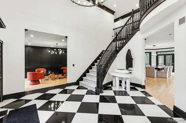 Photo - 6986 Montgomery Dr