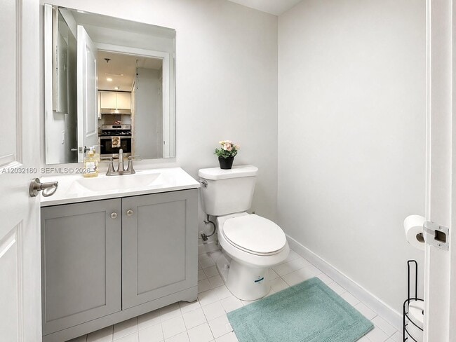 Photo - 540 Brickell Key Dr Unit 1802