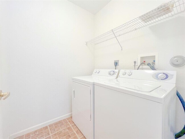 Photo - 2132 NW 75th Way