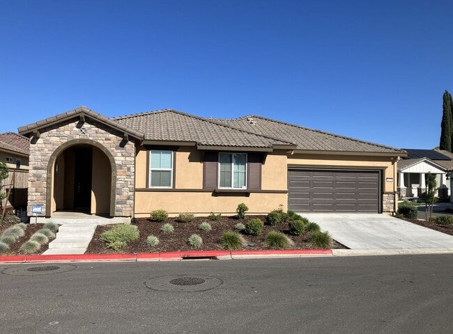 Building Photo - 1977 Apiary Wy