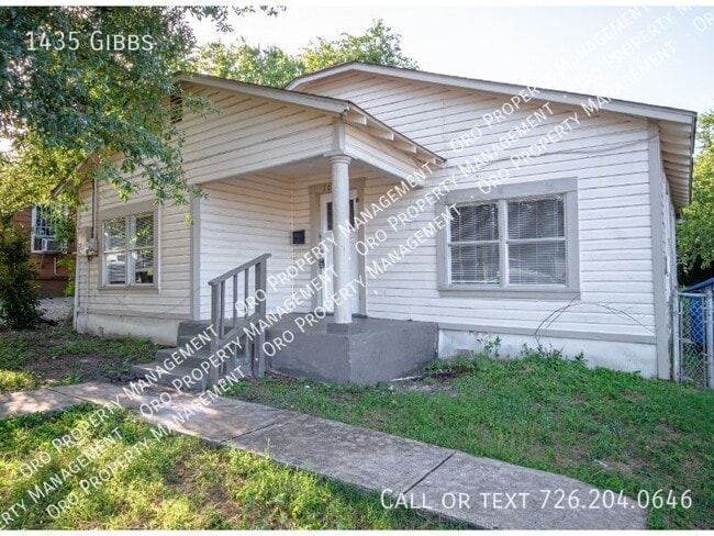 Building Photo - 1435 Gibbs-