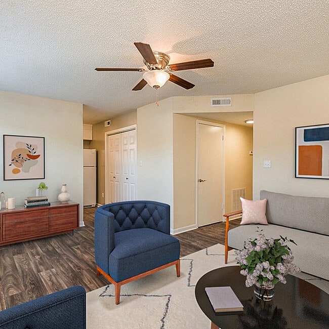 Willowdaile Livng Room